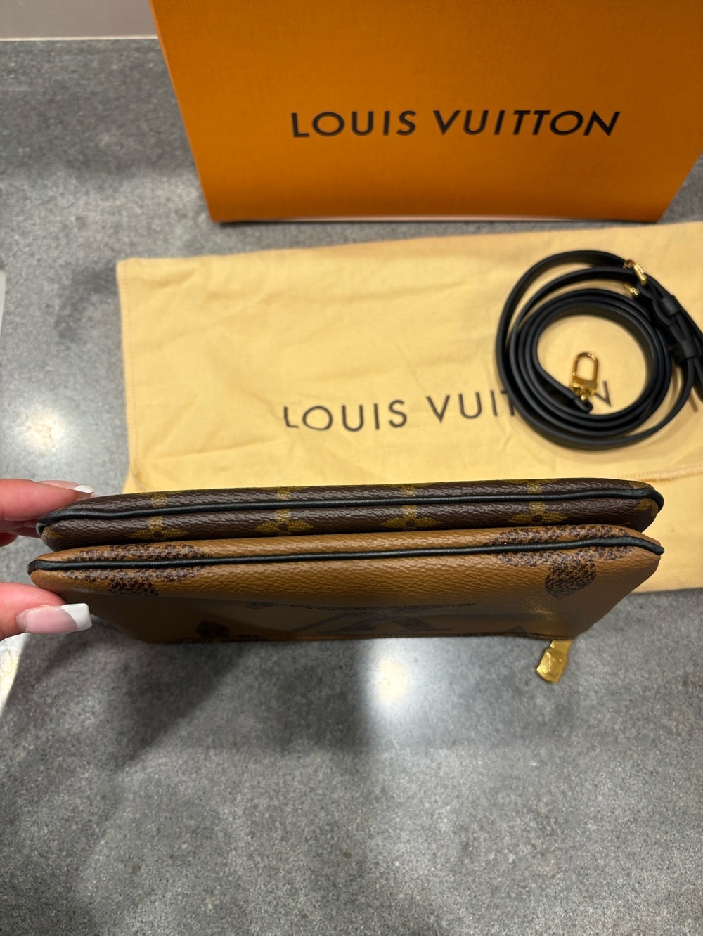 Louis Vuitton Double Zip Pochette Monogram Giant - Picture 5 of 16